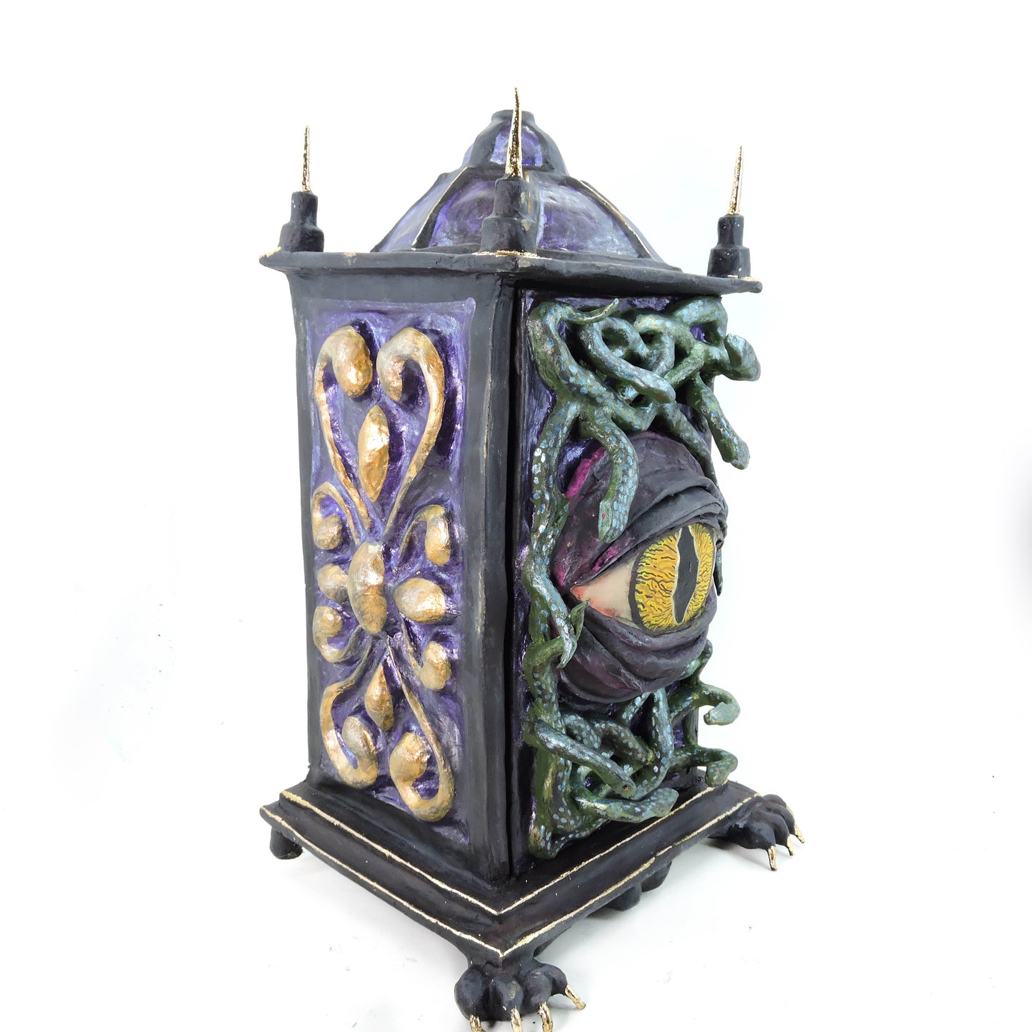 Relicario de la Hermandad del Dolor Silencioso