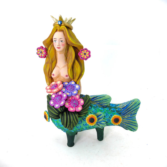 Sirena Tlalchana con flores