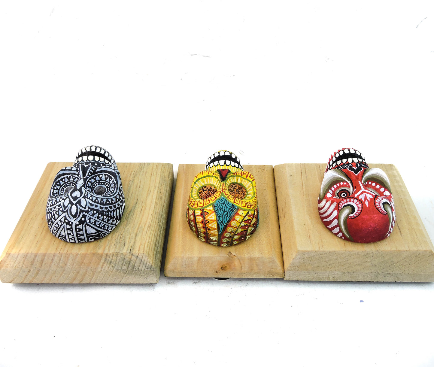 Set de tres calaveras de pared Rojo