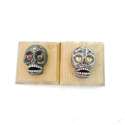 Set de dos calaveras de pared negro