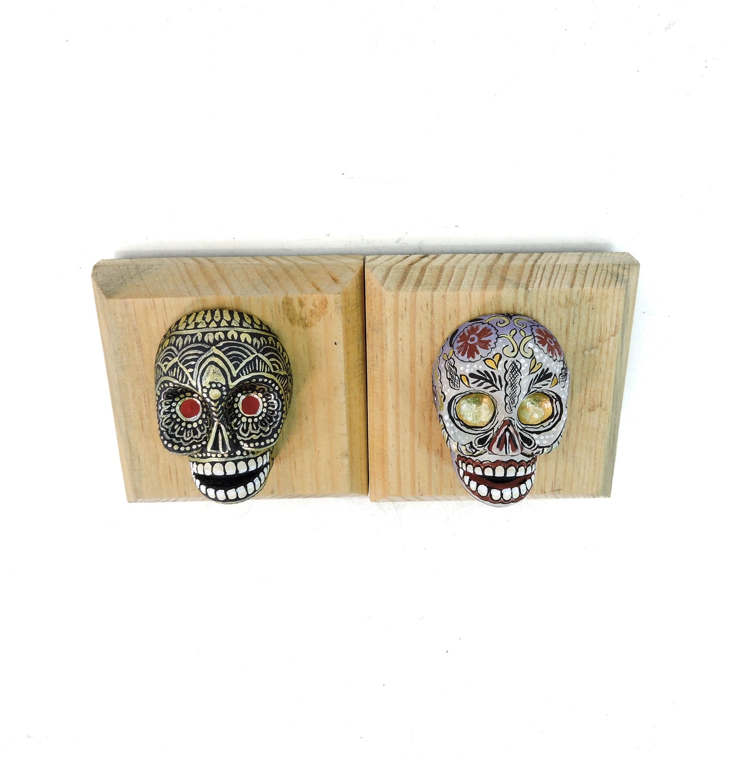 Set de dos calaveras de pared negro