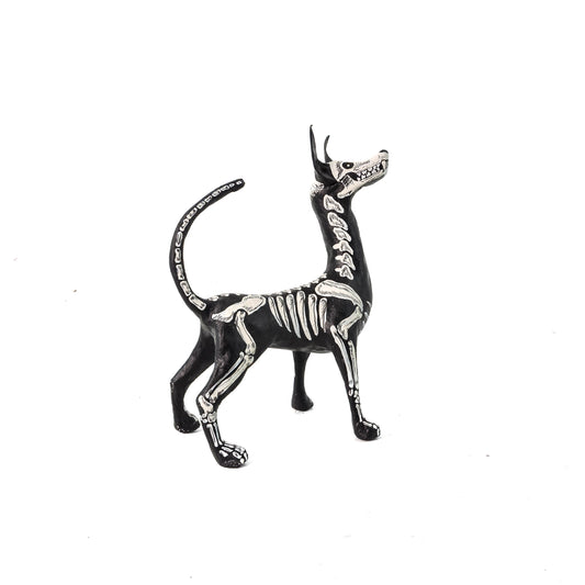 Xolo parado Huesitos