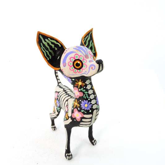 Chihuahua Parado Trix Pastel