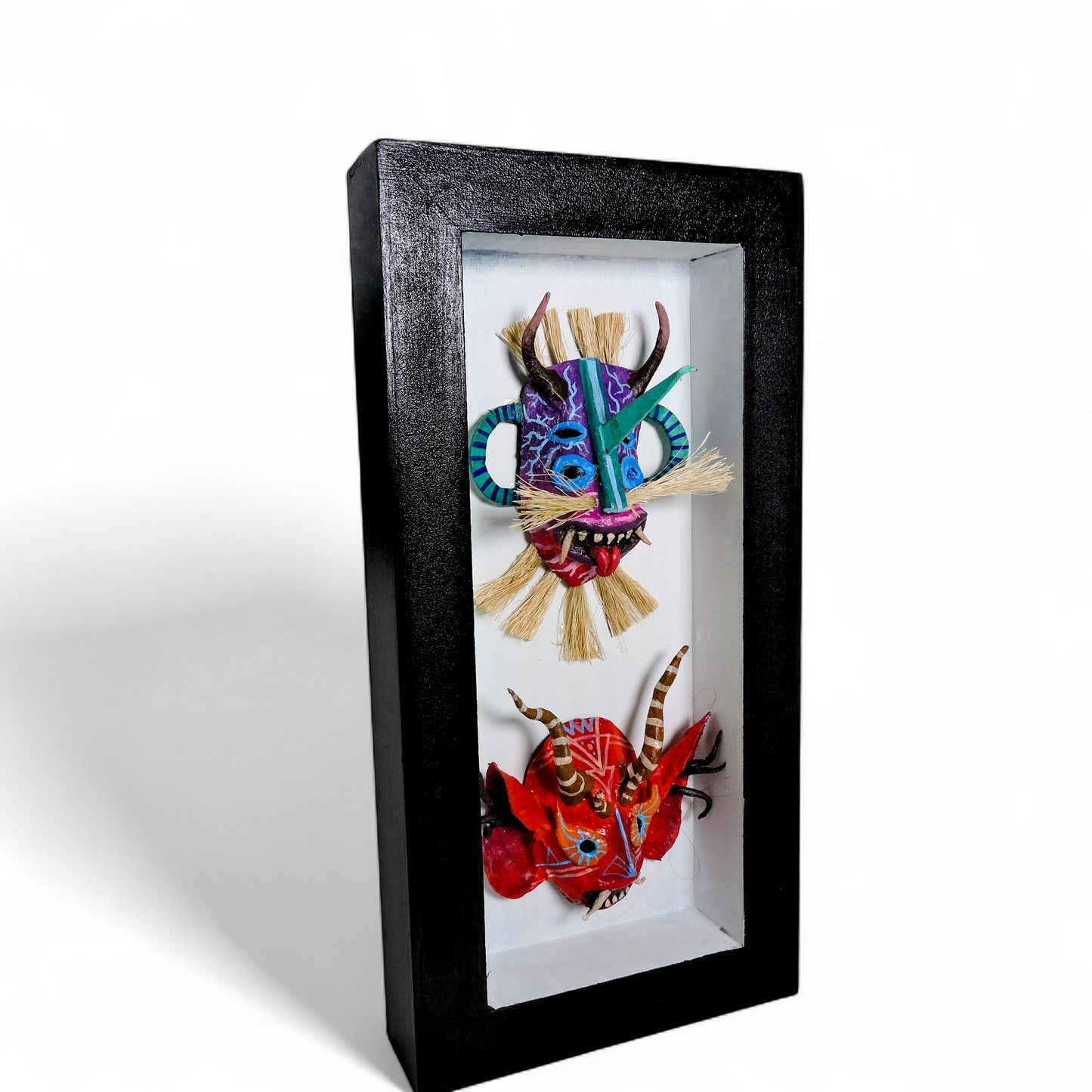 Mascara señor rojo y Anciano Txul