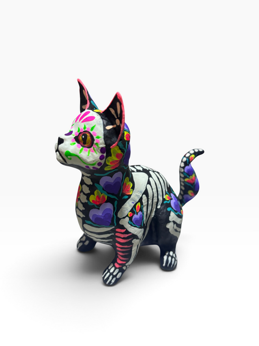 Gato Corazones Morados